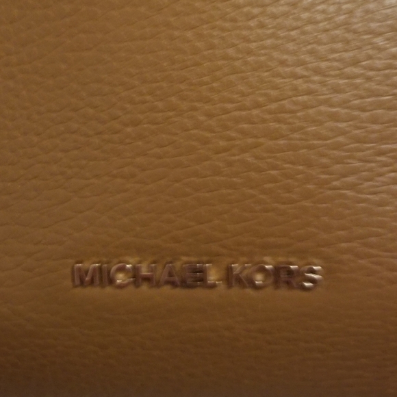 Michael Kors Pebbled Leather Shoulder Bag - Picture 3 of 7